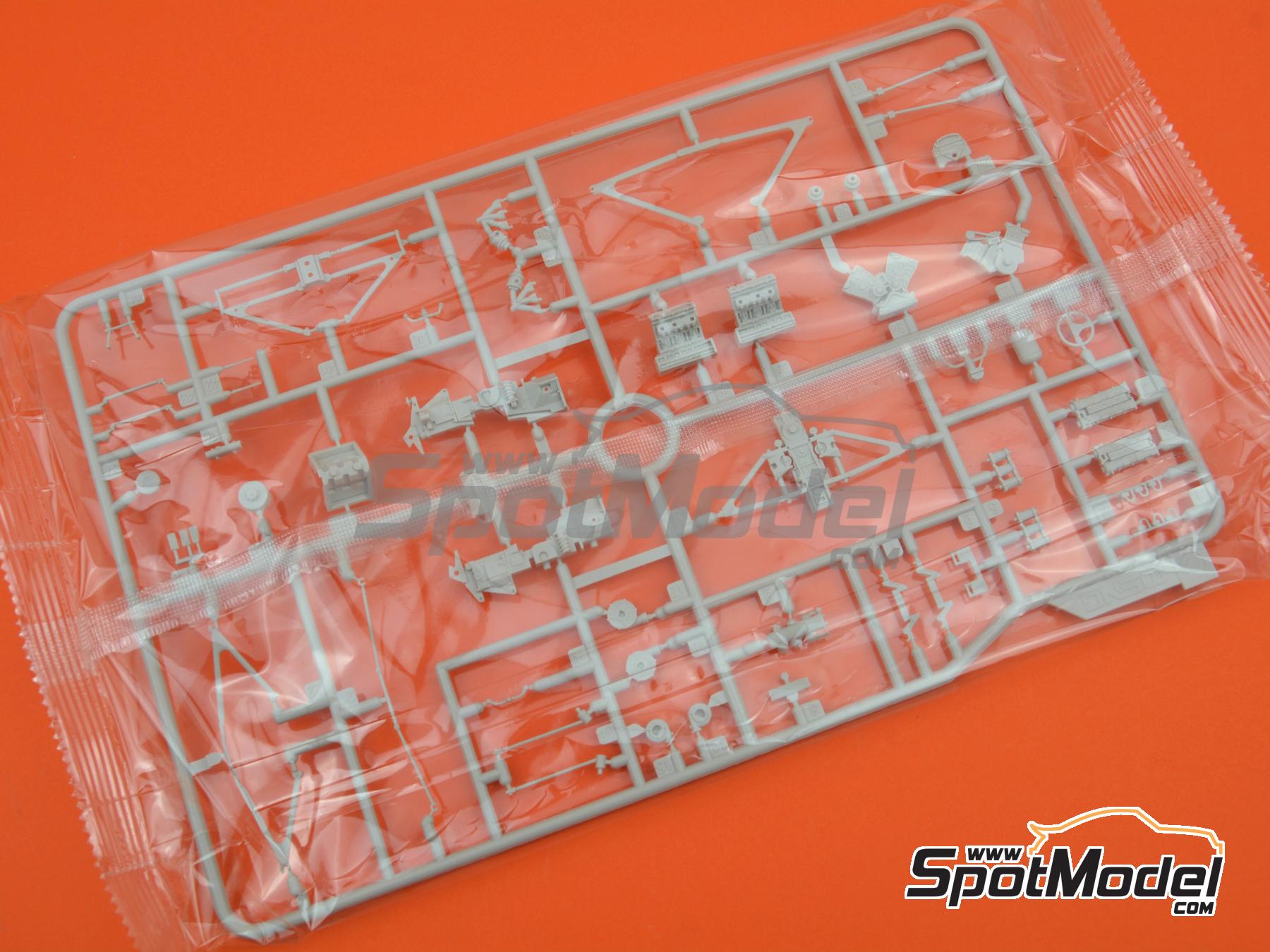 MANMAN (志人 &amp; 440) - MANMAN TempleATS Meng Model CS-007: Car scale model kit 1/24 scale - McLaren